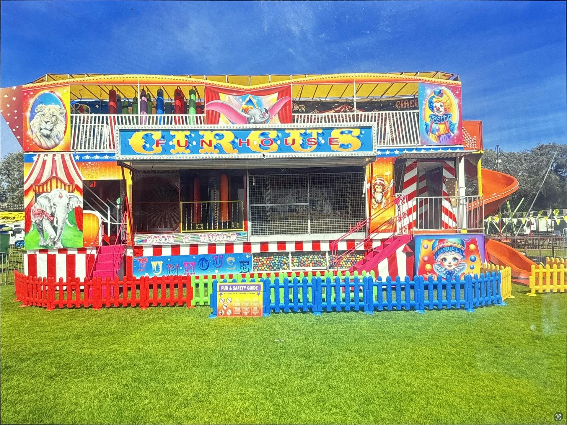 Perth Royal Show Rides - Mitro Fun House