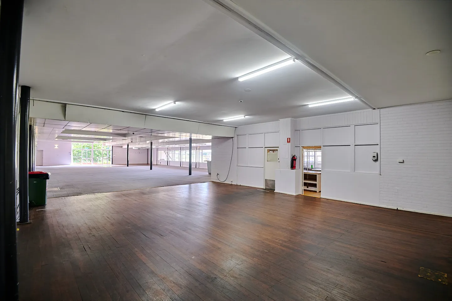 wattle room