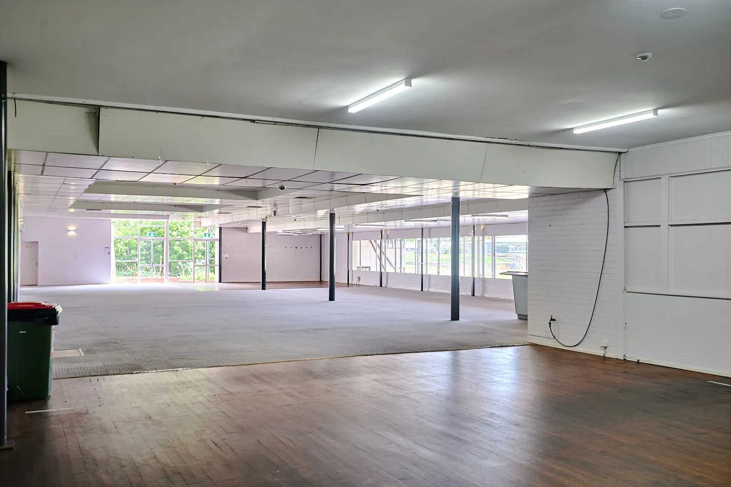 wattle room