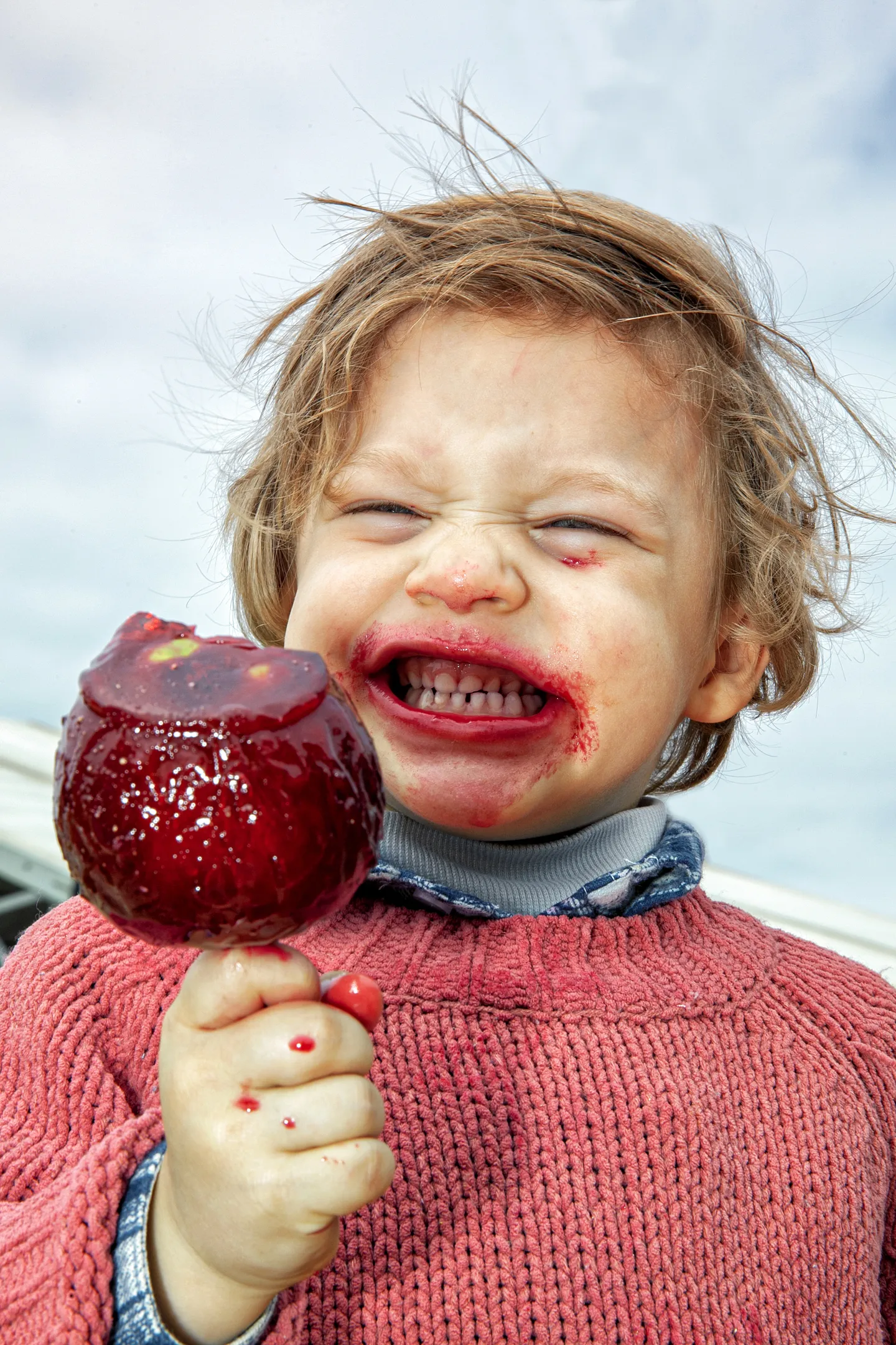 kid w caramel apple 2