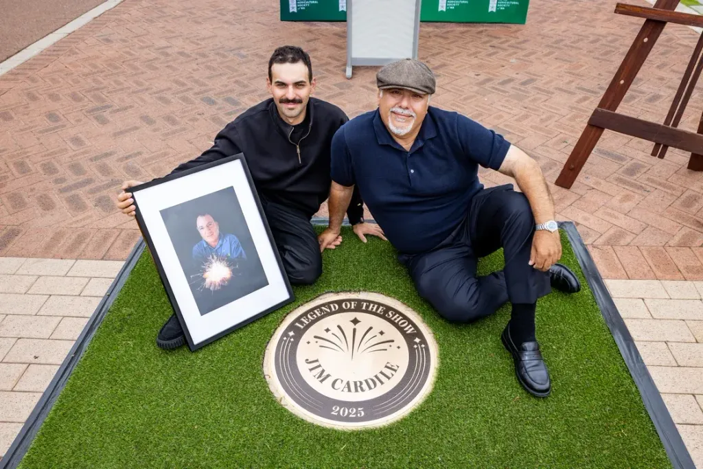 Permanent Tribute to Inaugural Legend of the Show Unveiled